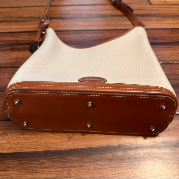 Dooney & Bourke All Weather Leather Purse - Picture 3 of 8